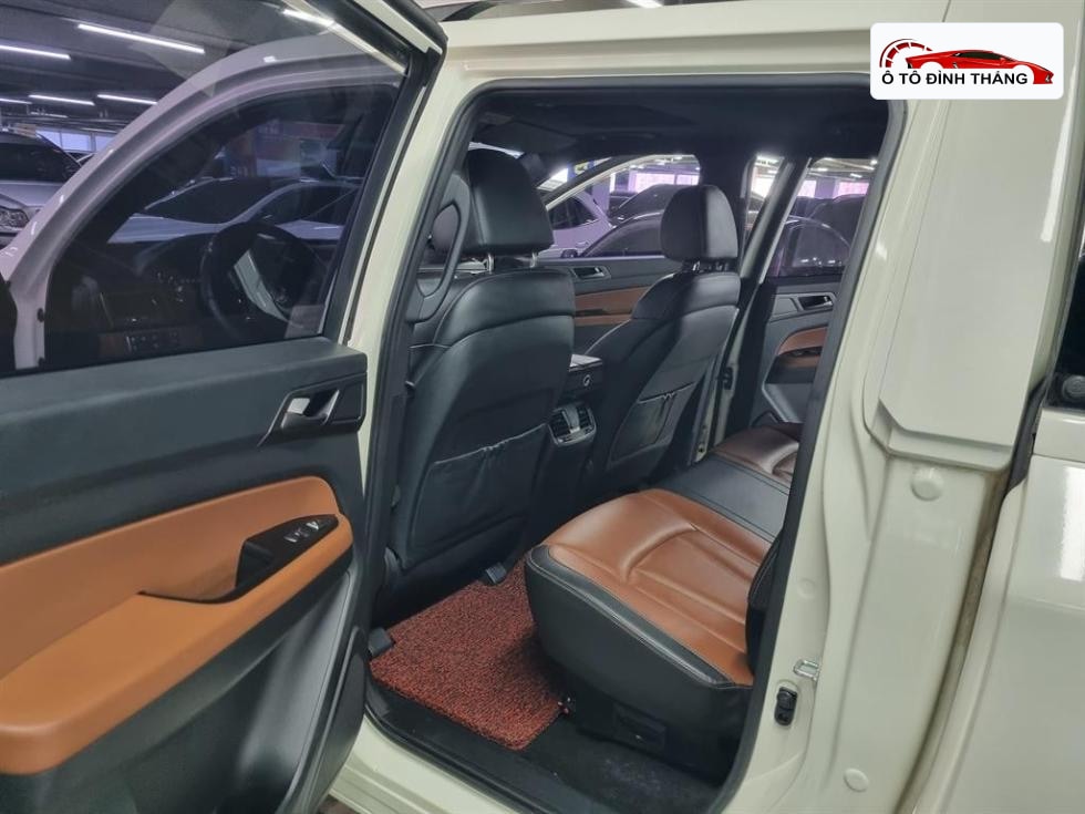 KG모빌리티 렉스턴 스포츠 2.2 4WD 프레스티지 스페셜