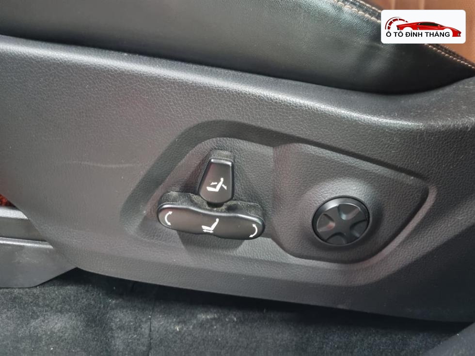 KG모빌리티 렉스턴 스포츠 2.2 4WD 프레스티지 스페셜