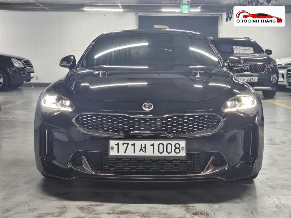 기아 스팅어 2.0 터보 4WD 플래티넘