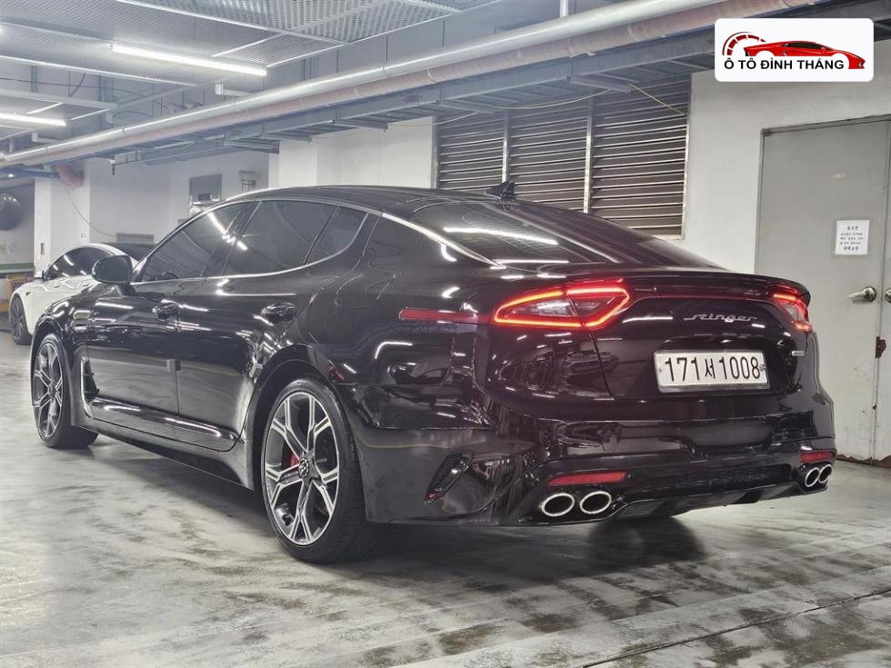 기아 스팅어 2.0 터보 4WD 플래티넘