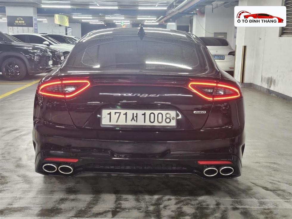 기아 스팅어 2.0 터보 4WD 플래티넘