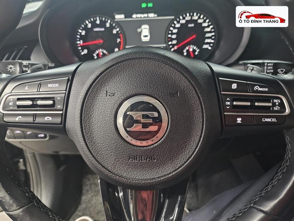기아 스팅어 2.0 터보 4WD 플래티넘