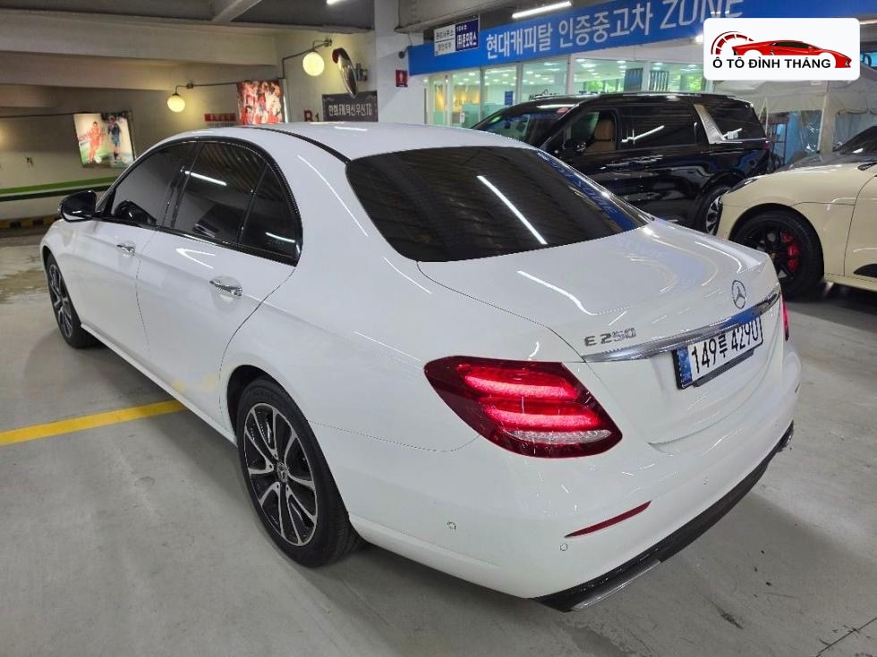벤츠 E클래스 (W213) E250 Avantgarde
