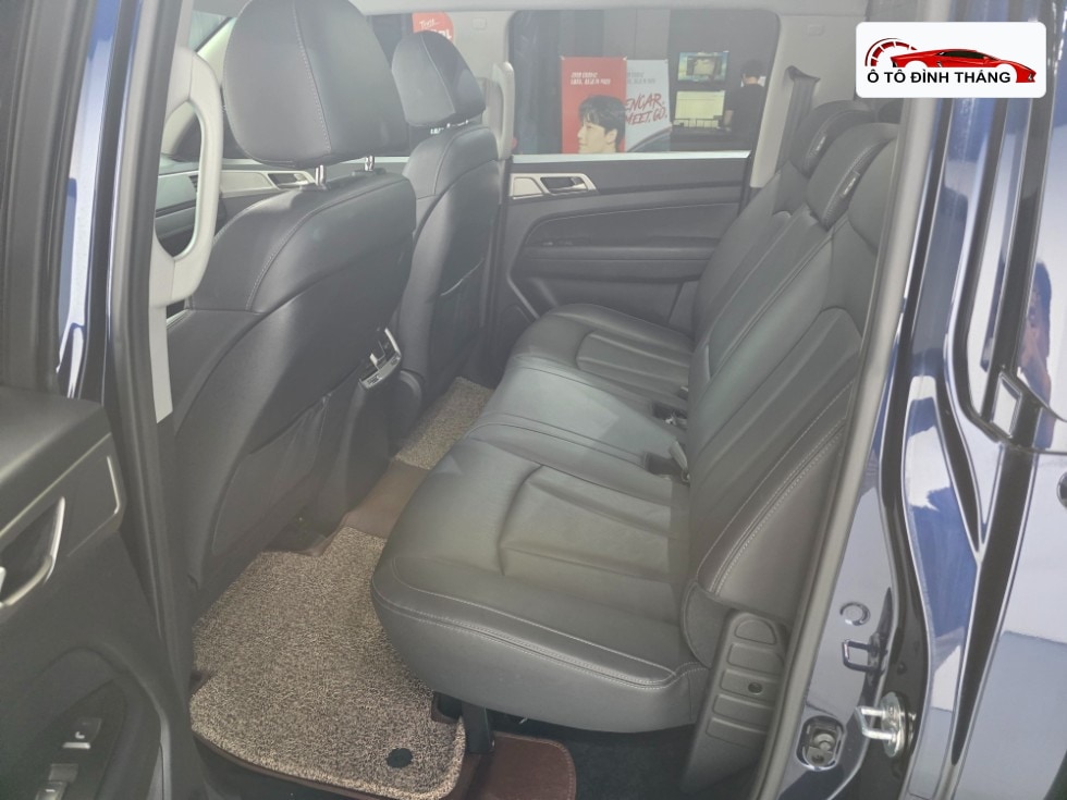 KG모빌리티 렉스턴 스포츠 2.2 4WD 노블레스