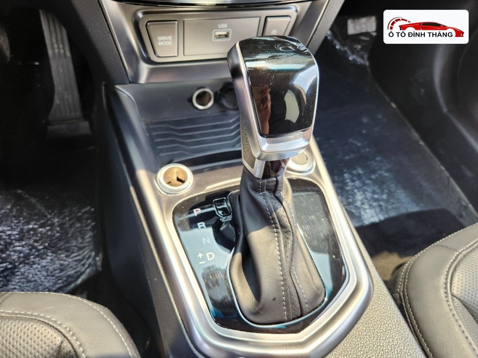 KG모빌리티 베리 뉴 티볼리 가솔린 V3 2WD 기본형