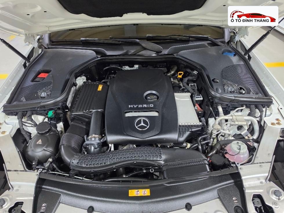벤츠 E클래스 (W213) E300e 4MATIC Exclusive