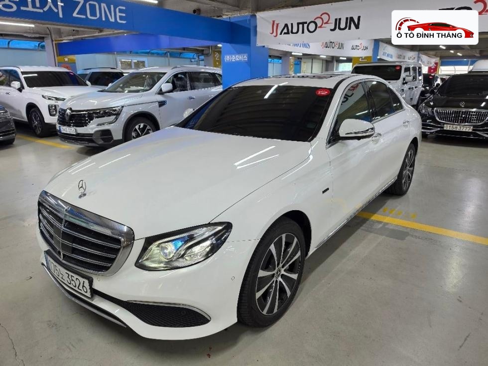 벤츠 E클래스 (W213) E300e 4MATIC Exclusive