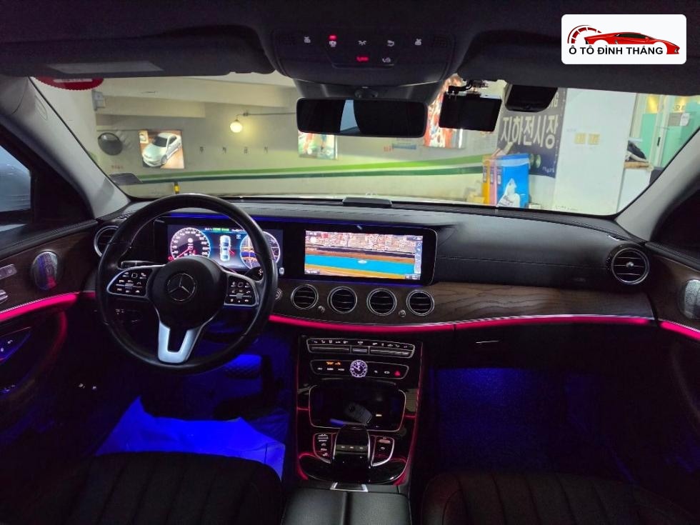 벤츠 E클래스 (W213) E300e 4MATIC Exclusive