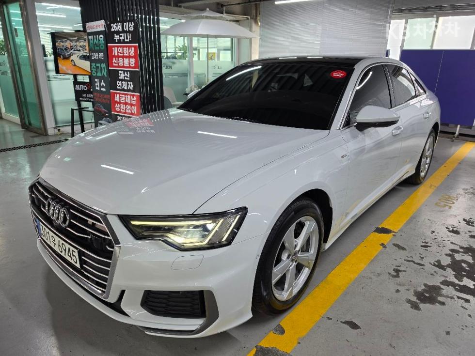 아우디 A6(C8) 45 TFSI Premium