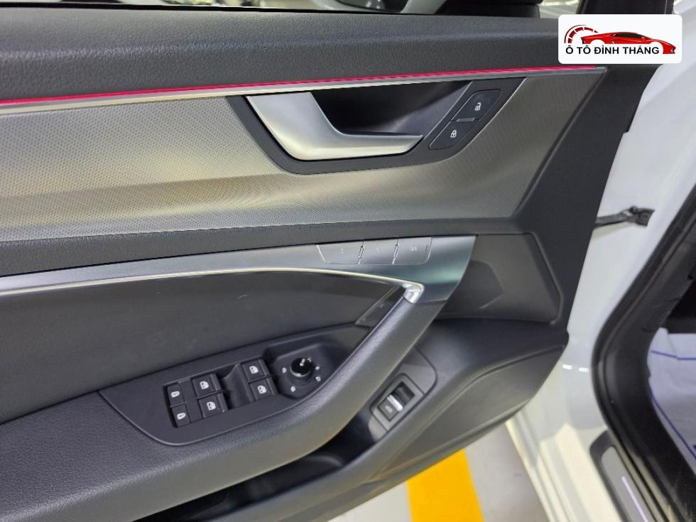 아우디 A6(C8) 45 TFSI Premium