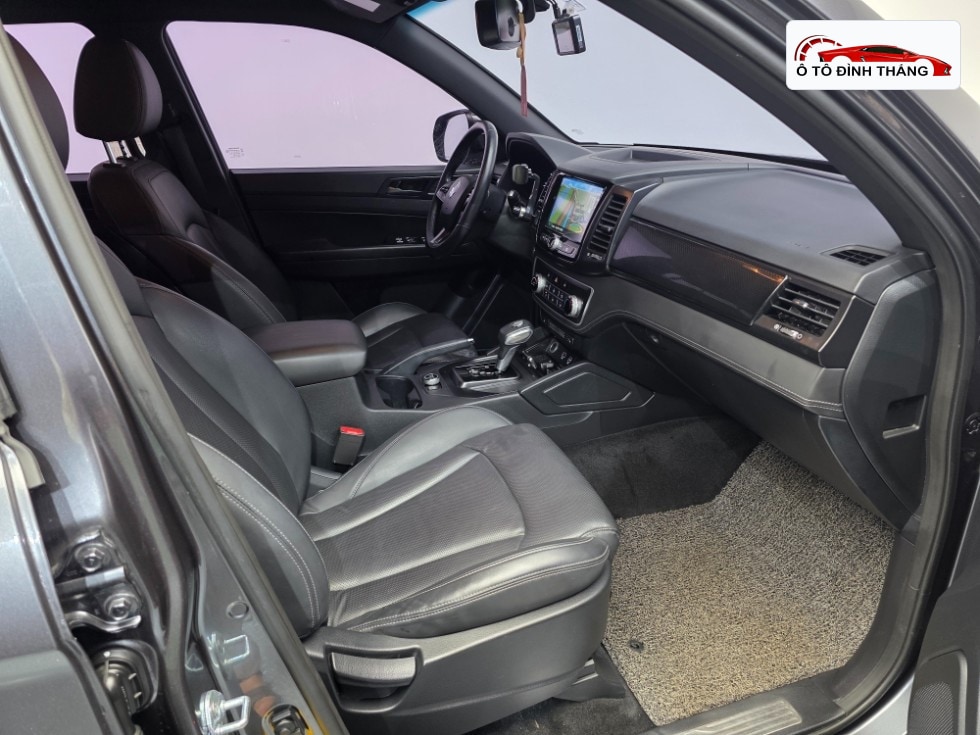 KG모빌리티 렉스턴 스포츠 2.2 4WD 프레스티지 스페셜