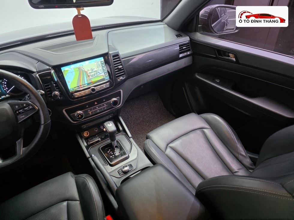KG모빌리티 렉스턴 스포츠 2.2 4WD 프레스티지 스페셜