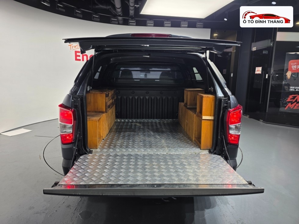 KG모빌리티 렉스턴 스포츠 2.2 4WD 프레스티지 스페셜