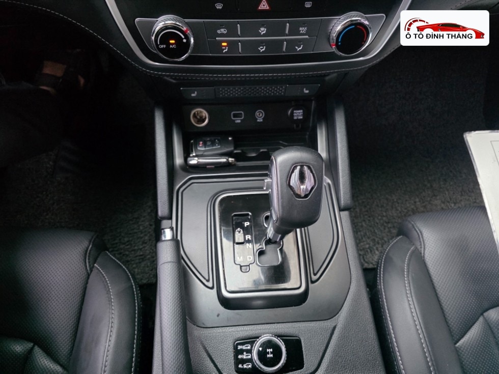 KG모빌리티 렉스턴 스포츠 2.2 4WD 프레스티지 스페셜