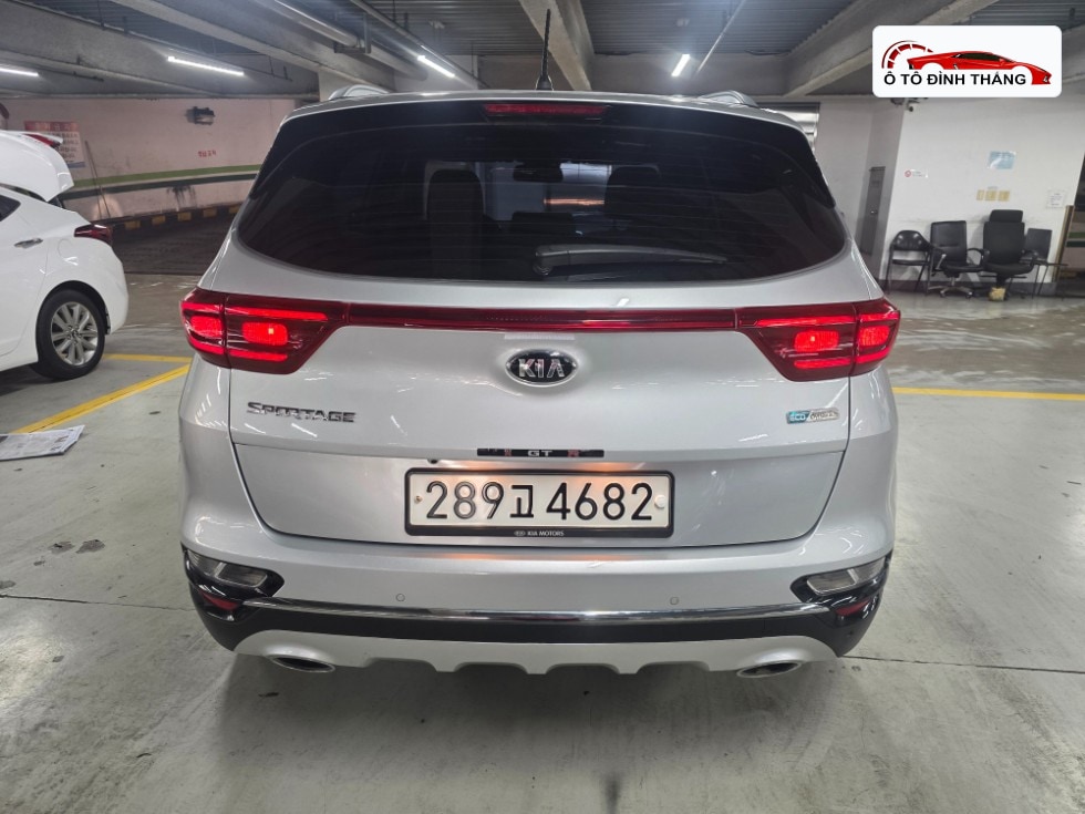 기아 스포티지 더 볼드 2.0 디젤 2WD 프레스티지