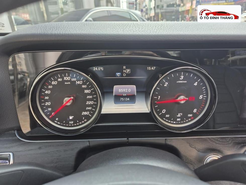벤츠 E클래스 (W213) E220d Avantgarde
