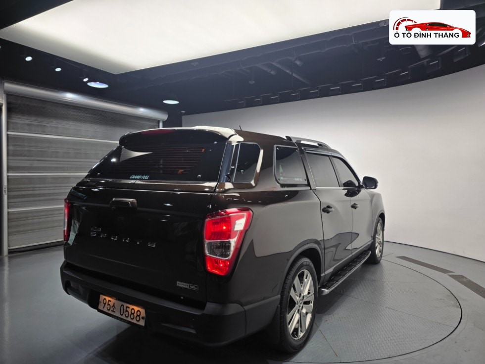 KG모빌리티 렉스턴 스포츠 2.2 4WD 프레스티지