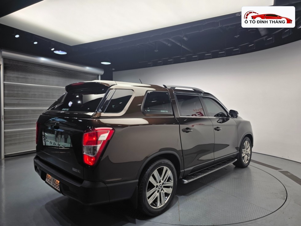 KG모빌리티 렉스턴 스포츠 2.2 4WD 프레스티지