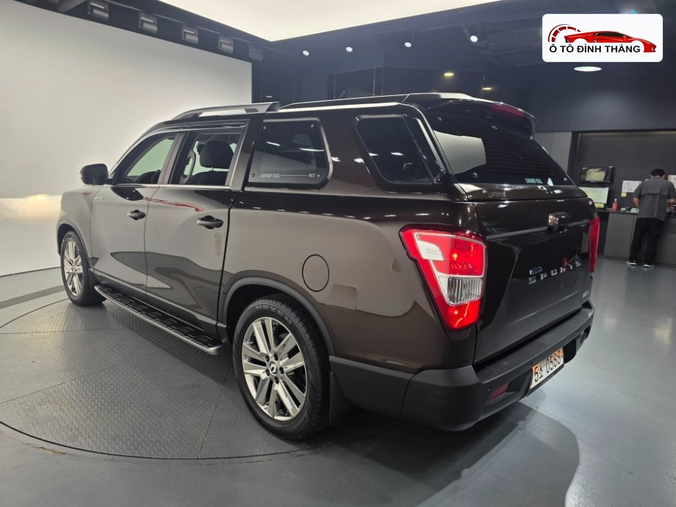 KG모빌리티 렉스턴 스포츠 2.2 4WD 프레스티지