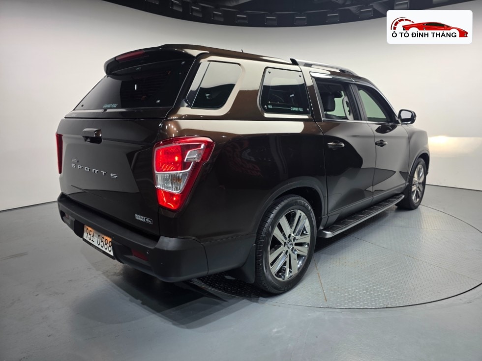 KG모빌리티 렉스턴 스포츠 2.2 4WD 프레스티지