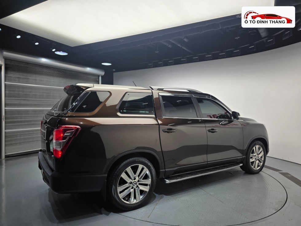 KG모빌리티 렉스턴 스포츠 2.2 4WD 프레스티지