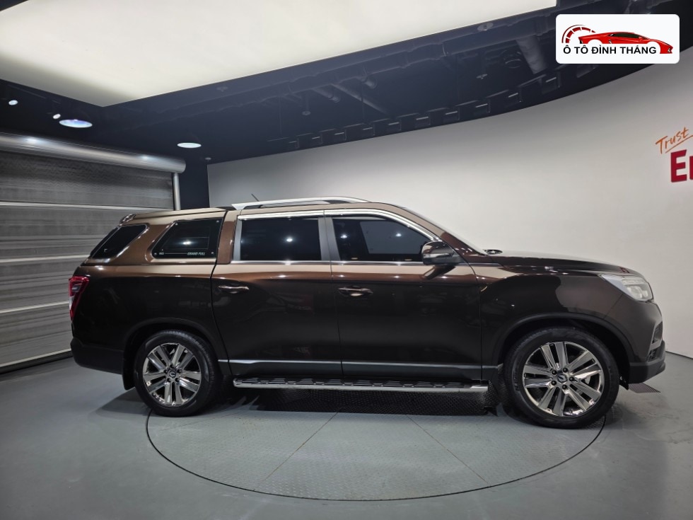 KG모빌리티 렉스턴 스포츠 2.2 4WD 프레스티지