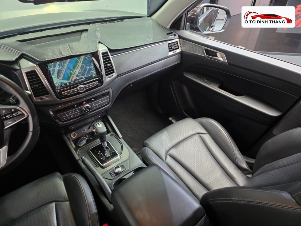KG모빌리티 렉스턴 스포츠 2.2 4WD 프레스티지
