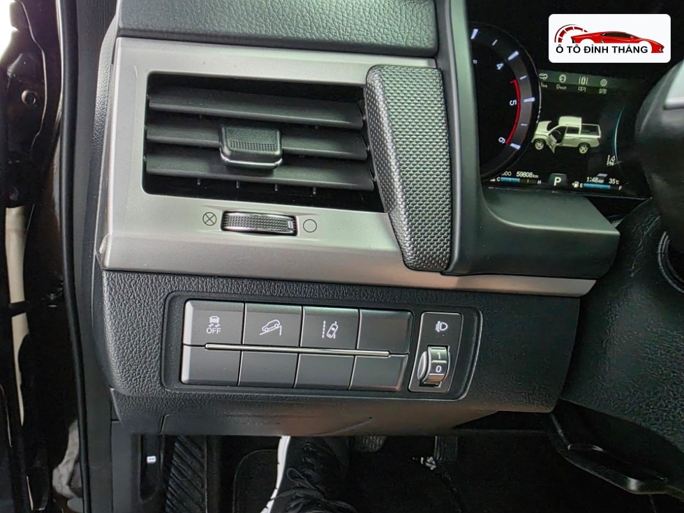 KG모빌리티 렉스턴 스포츠 2.2 4WD 프레스티지