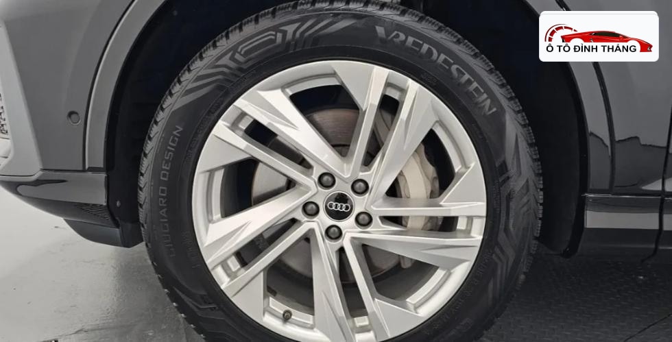 아우디 뉴 Q7 3.0 45 TDI Quattro Premium