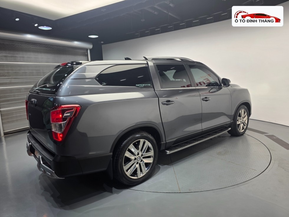 KG모빌리티 렉스턴 스포츠 2.2 4WD 프레스티지