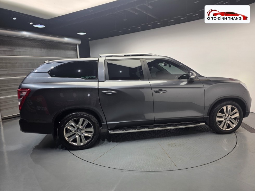 KG모빌리티 렉스턴 스포츠 2.2 4WD 프레스티지