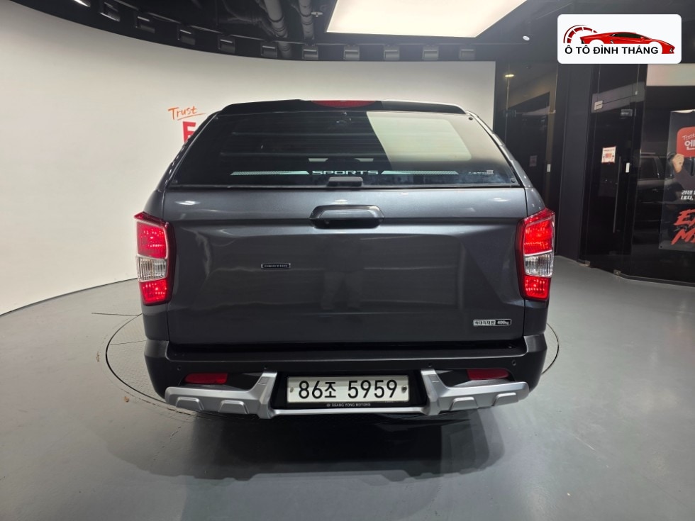 KG모빌리티 렉스턴 스포츠 2.2 4WD 프레스티지