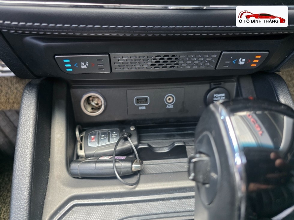 KG모빌리티 렉스턴 스포츠 2.2 4WD 프레스티지