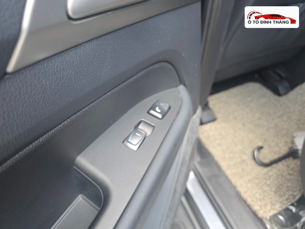 KG모빌리티 렉스턴 스포츠 2.2 4WD 프레스티지