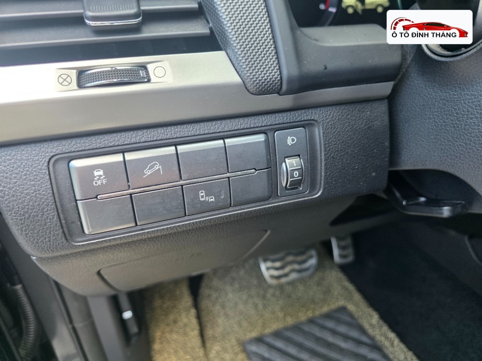 KG모빌리티 렉스턴 스포츠 2.2 4WD 프레스티지