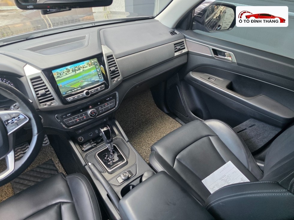 KG모빌리티 렉스턴 스포츠 2.2 4WD 프레스티지
