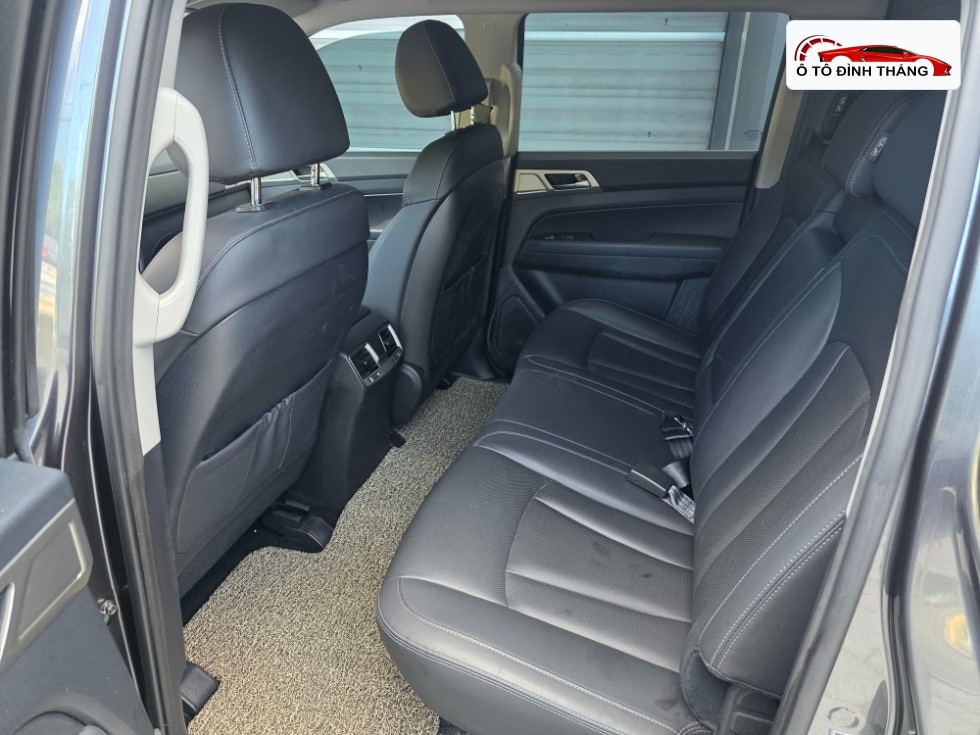 KG모빌리티 렉스턴 스포츠 2.2 4WD 프레스티지