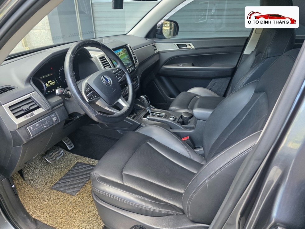 KG모빌리티 렉스턴 스포츠 2.2 4WD 프레스티지