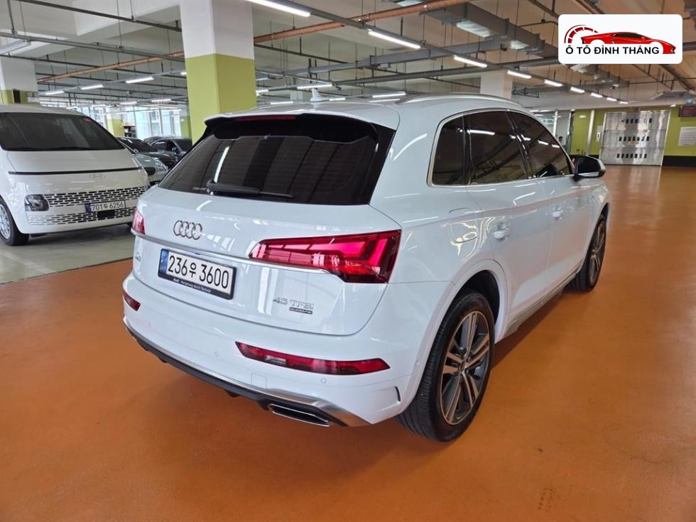 아우디 The New Q5(FY) 45 TFSI Quattro 기본형