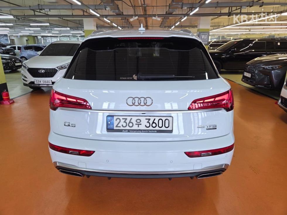 아우디 The New Q5(FY) 45 TFSI Quattro 기본형