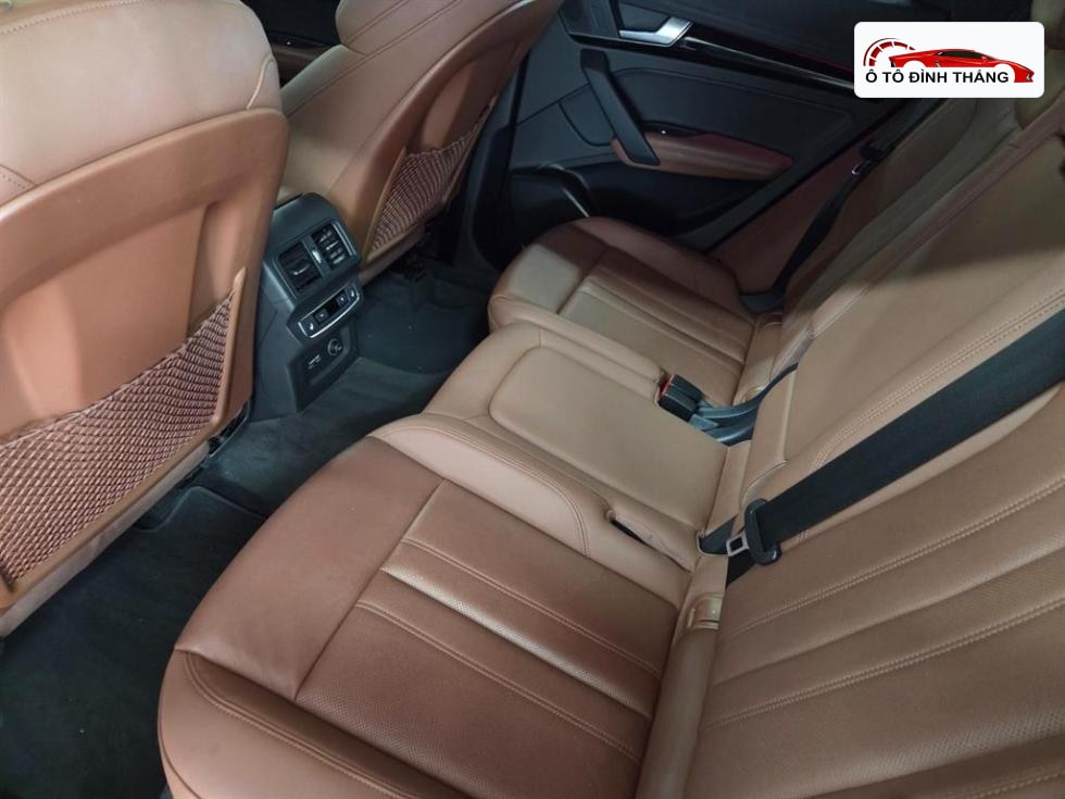 아우디 The New Q5(FY) 45 TFSI Quattro 기본형