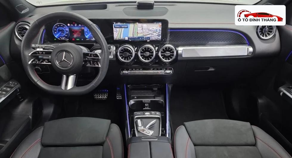 벤츠 EQB (X243) EQB 300 4Matic AMG Line