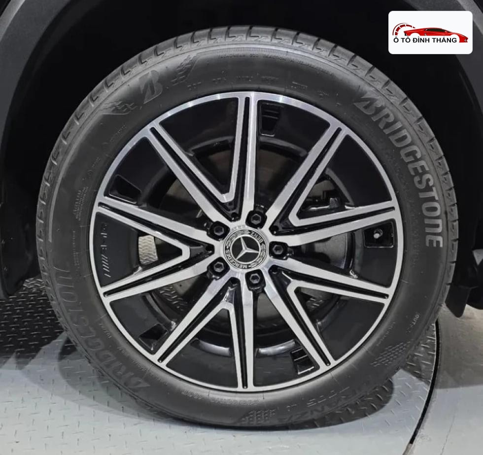 벤츠 EQB (X243) EQB 300 4Matic AMG Line