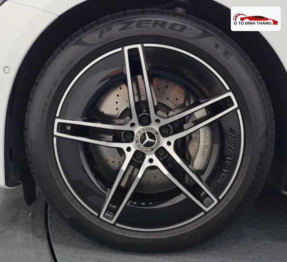 벤츠 E-클래스 (W214) E300 4MATIC AMG Line