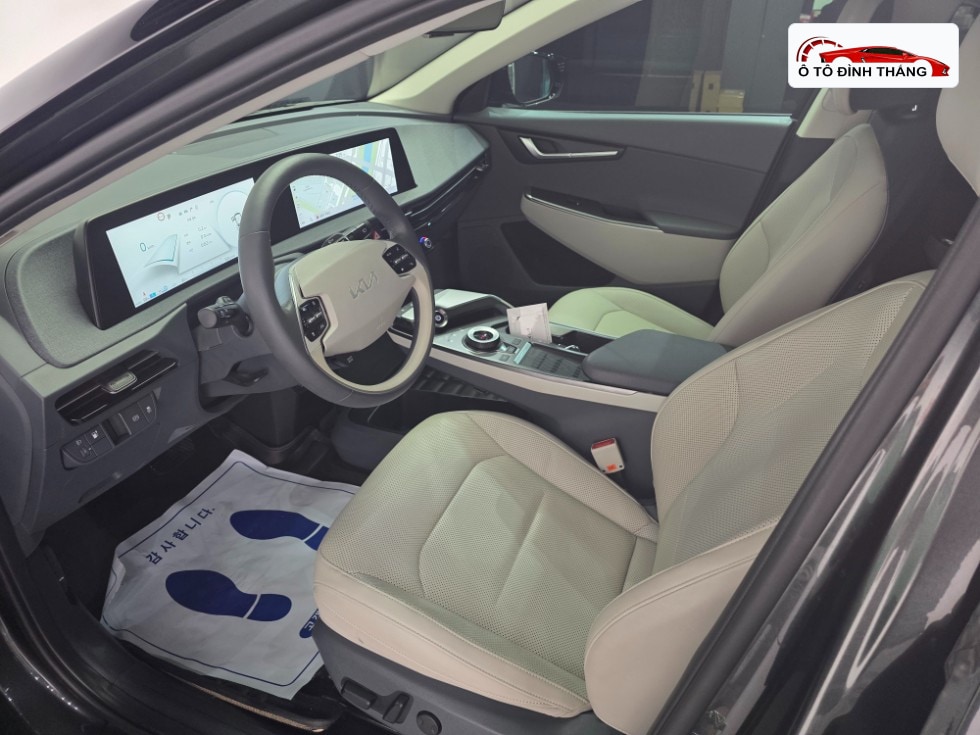 기아 EV6 롱 레인지 4WD 라이트