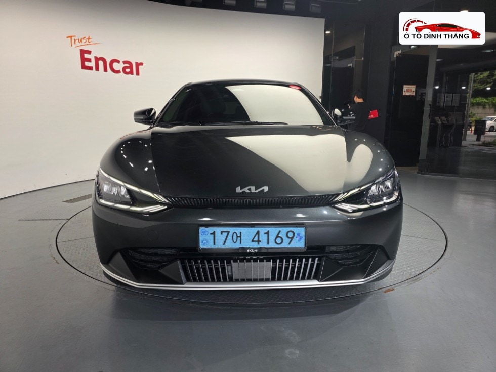 기아 EV6 롱 레인지 4WD 라이트