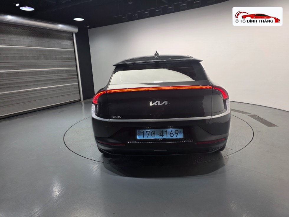 기아 EV6 롱 레인지 4WD 라이트