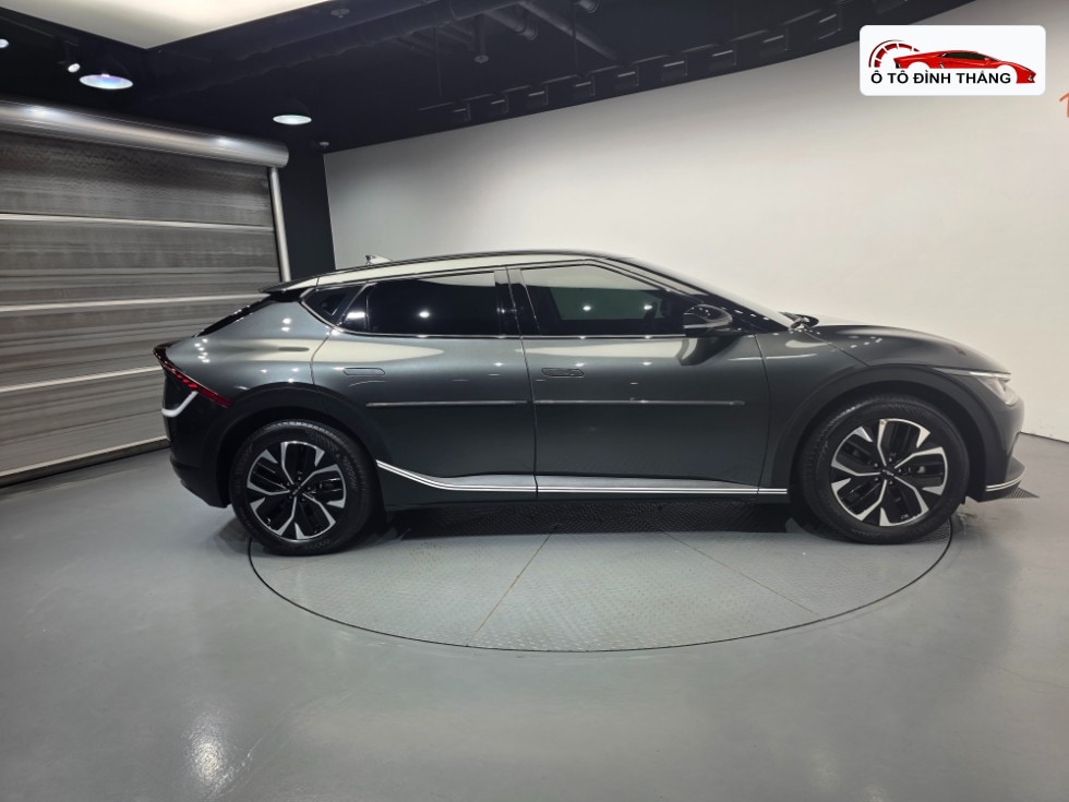 기아 EV6 롱 레인지 4WD 라이트