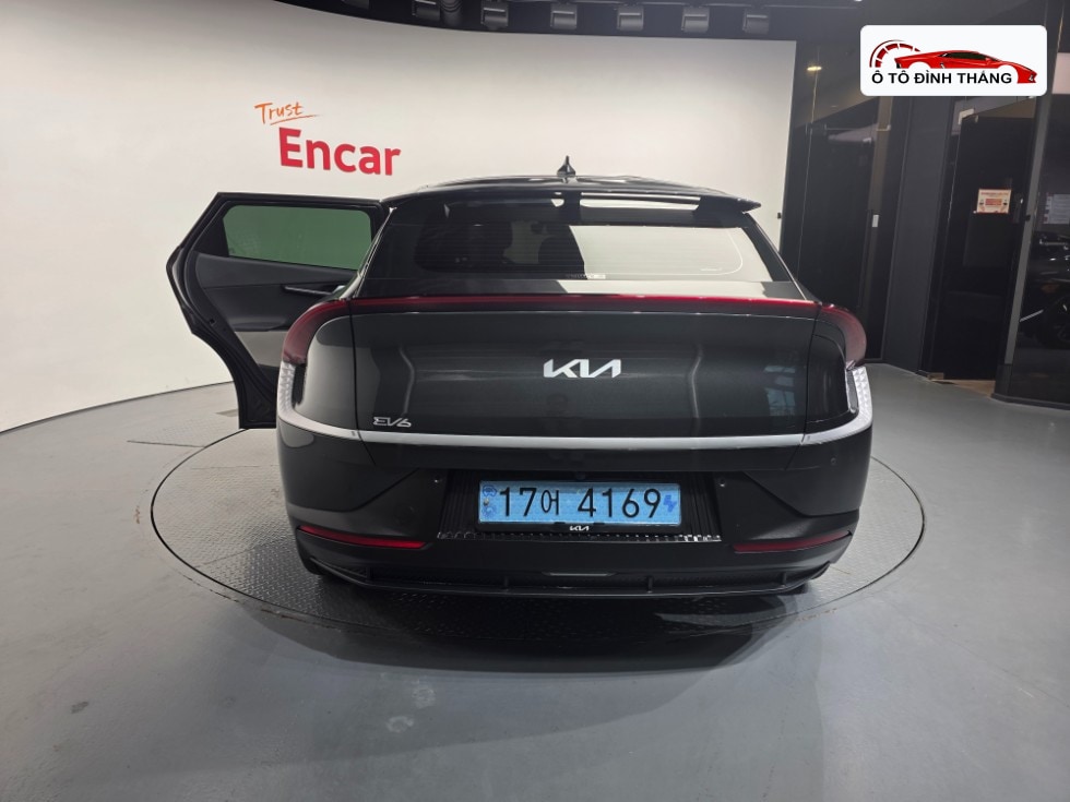 기아 EV6 롱 레인지 4WD 라이트
