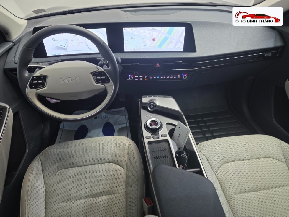 기아 EV6 롱 레인지 4WD 라이트